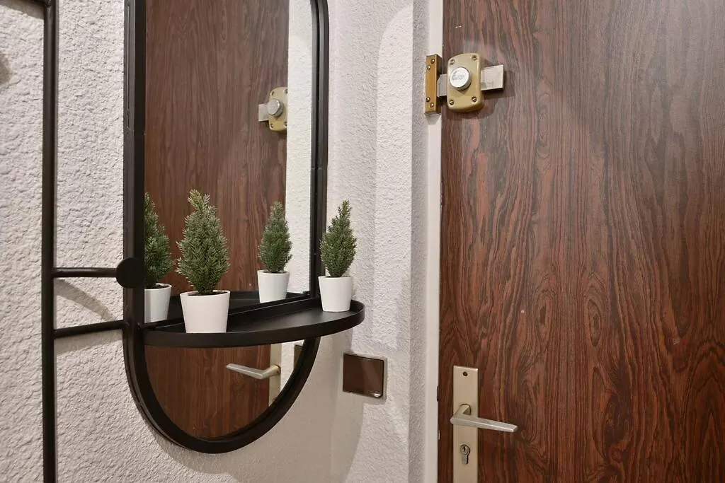 Ferienwohnung Les Comtadins - Parking Gratuit - Balcon - Clim Avignon Frankreich